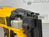 Dewalt Clavadora Inalámbrica 20v Calibre 23 Dcn623b