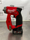 Taladro Milwaukee 4 Cabezales Kit 2505-22 Kit De Instalación Rojo 60